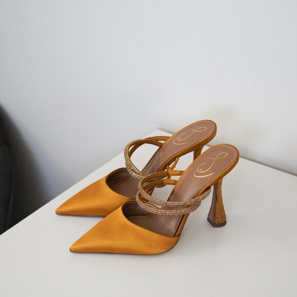 BRAND NEW SAM EDELMAN EMBELLISHED MULES - Picture 1 of 5